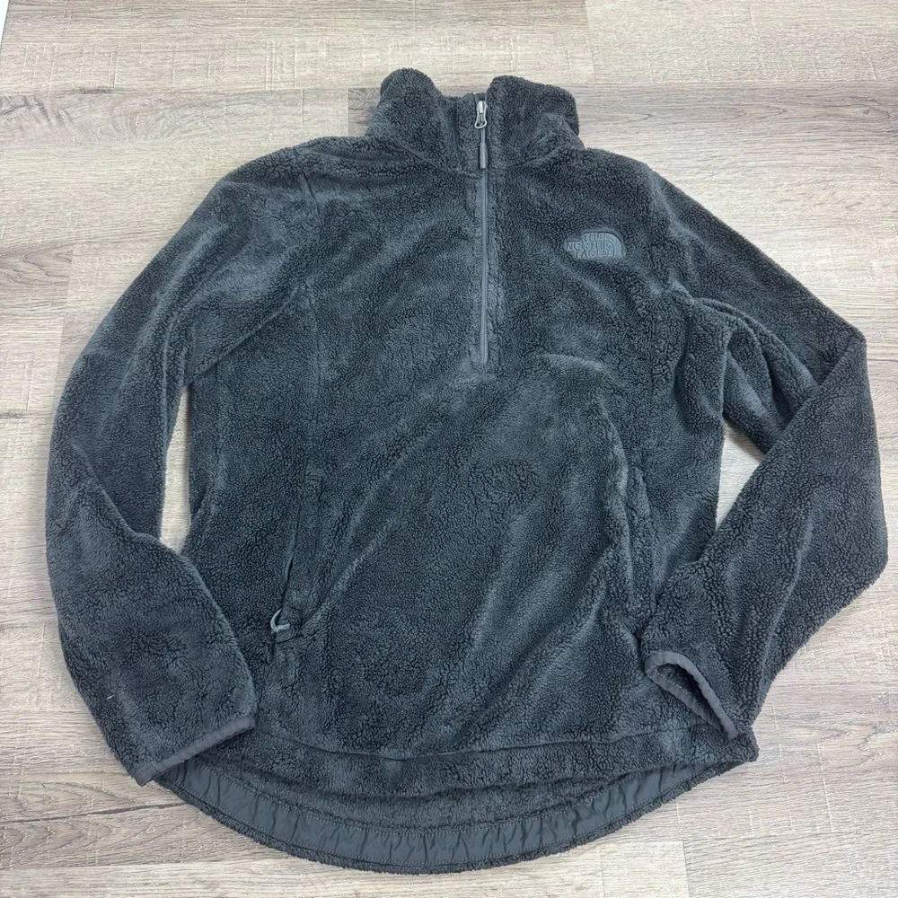 The North Face Women's Osito 1/4 Zip Pullover Women's Size Small Gray Soft Cozy